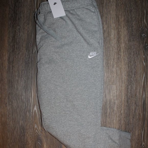 NWT NIKE PLUS SPORTSWEAR‎ FLEECE JOGGER SWEATPANTS GRAY 1X 2X 3X - Picture 1 of 4